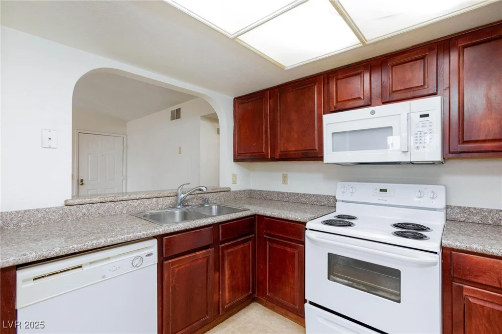 1212 Bass, Henderson, NV 89014