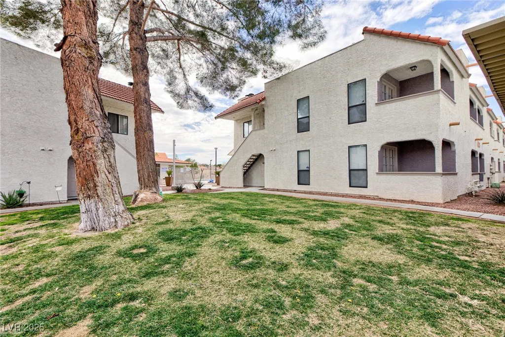 1212 Bass, Henderson, NV 89014