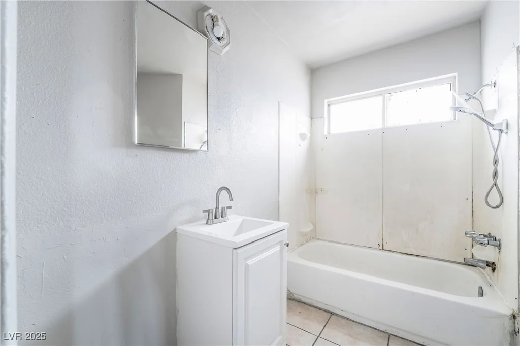 3704 Haddock, North Las Vegas, NV 89030