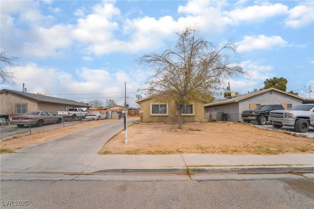 3704 Haddock, North Las Vegas, NV 89030