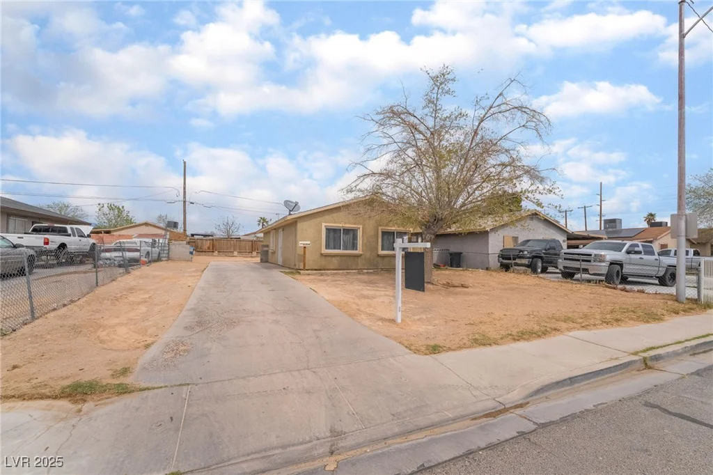 3704 Haddock, North Las Vegas, NV 89030