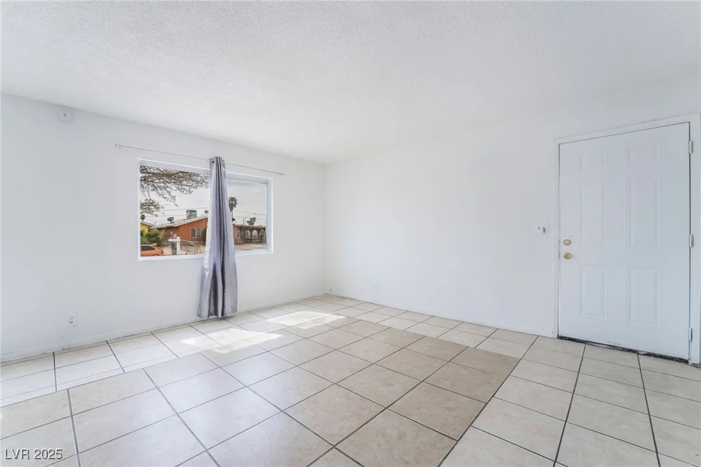 3704 Haddock, North Las Vegas, NV 89030