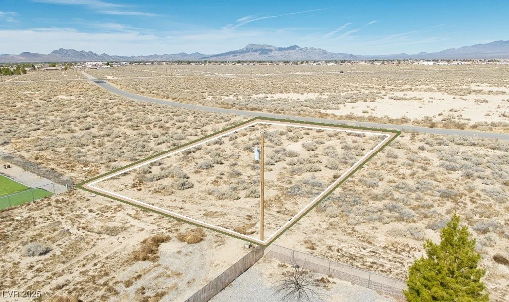 1321 Laguna, Pahrump, NV 89048