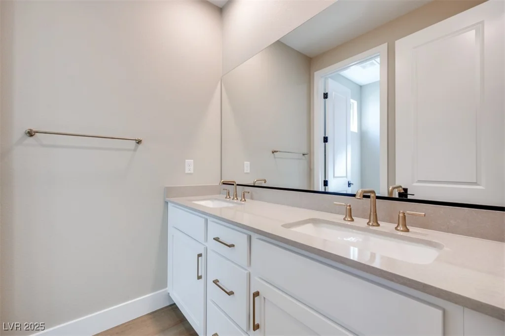 990 Golden Summit, Las Vegas, NV 89138