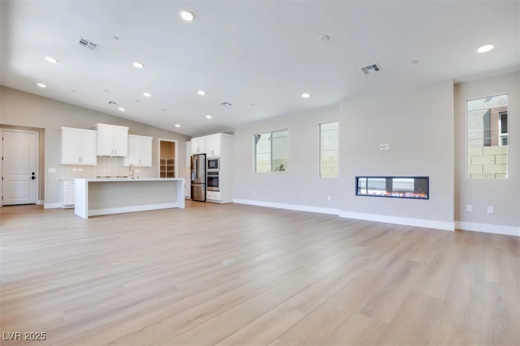 990 Golden Summit, Las Vegas, NV 89138