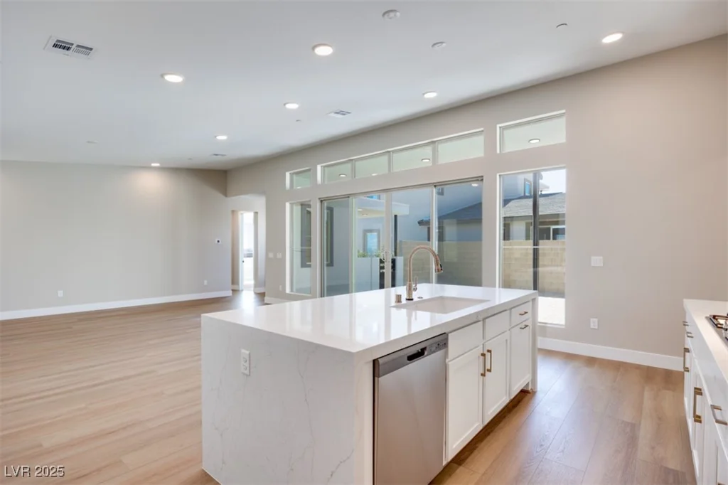 990 Golden Summit, Las Vegas, NV 89138