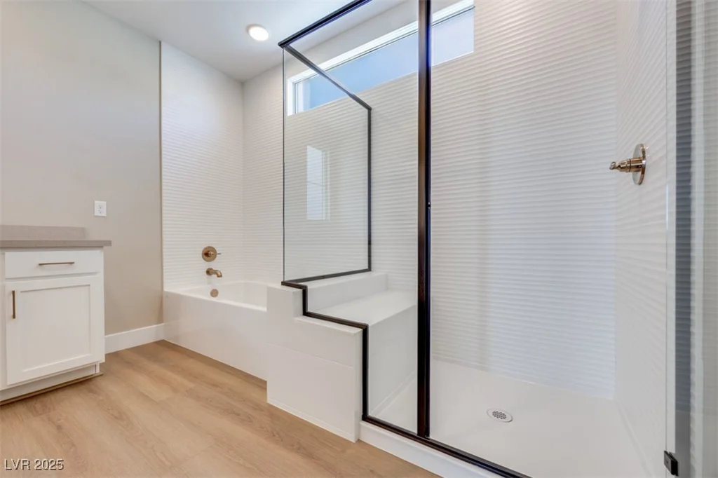 990 Golden Summit, Las Vegas, NV 89138