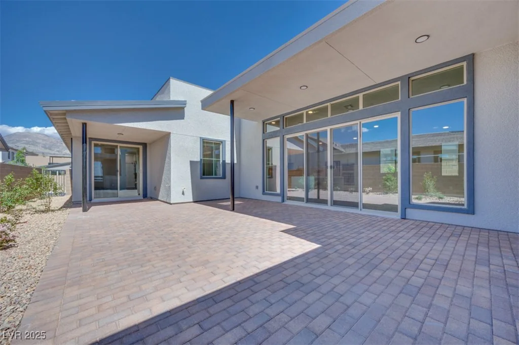990 Golden Summit, Las Vegas, NV 89138