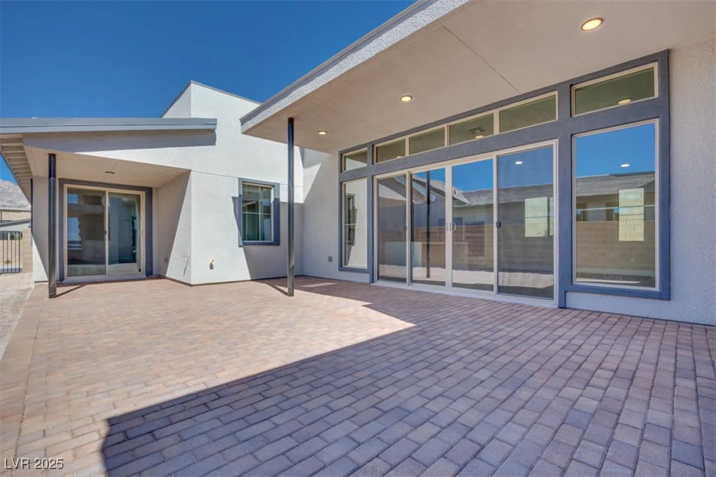 990 Golden Summit, Las Vegas, NV 89138