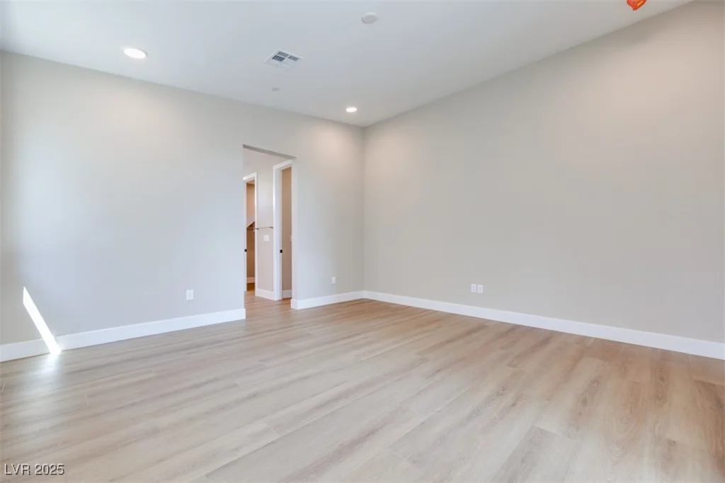 990 Golden Summit, Las Vegas, NV 89138