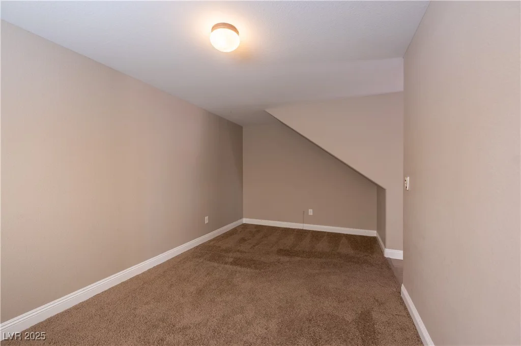 6036 Sierra Lakes, North Las Vegas, NV 89031