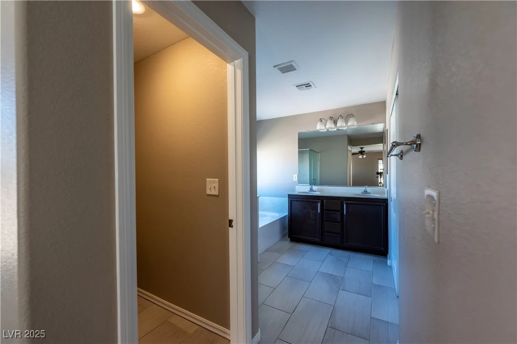 6036 Sierra Lakes, North Las Vegas, NV 89031