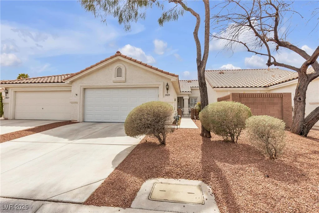 10035 Oak Creek Canyon, Las Vegas, NV 89147