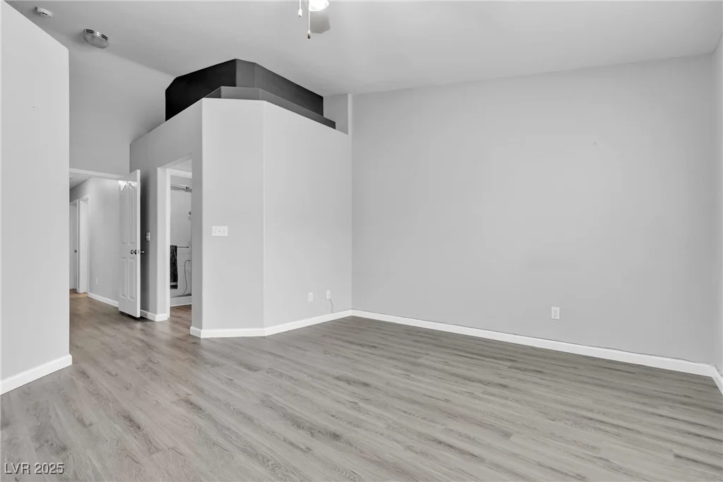 10035 Oak Creek Canyon, Las Vegas, NV 89147