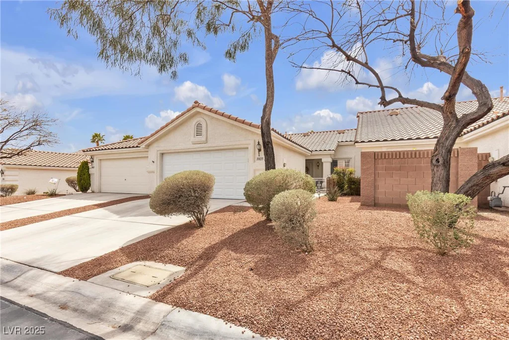 10035 Oak Creek Canyon, Las Vegas, NV 89147
