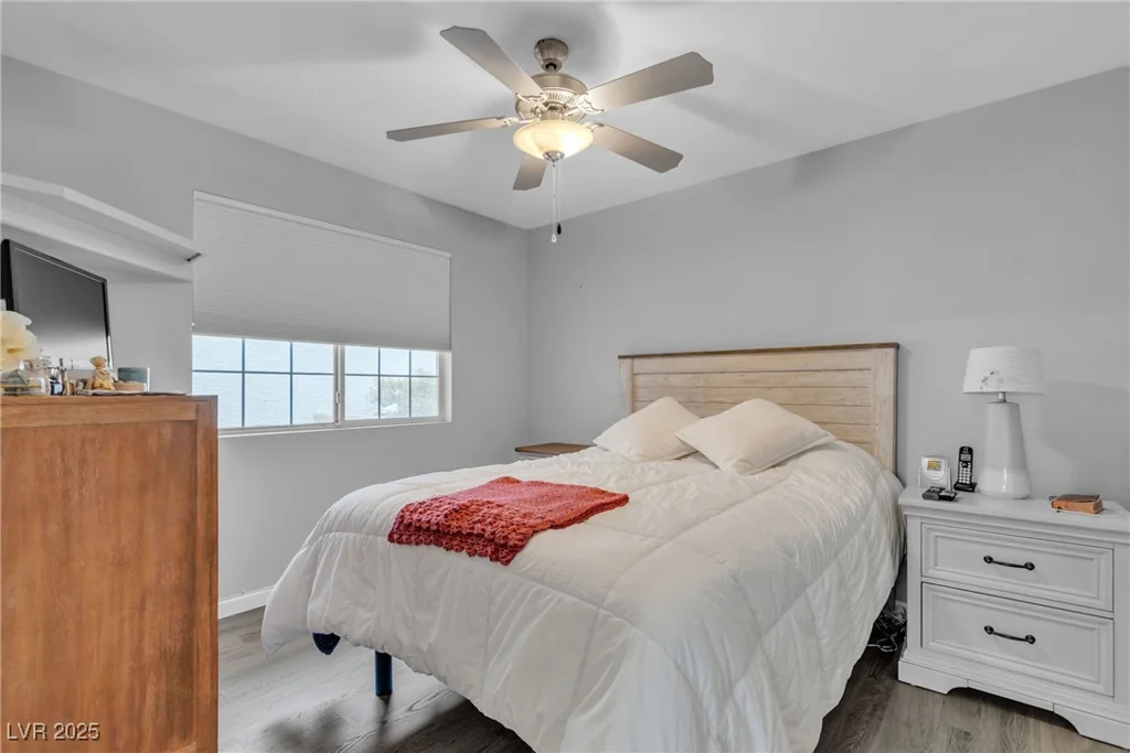 10035 Oak Creek Canyon, Las Vegas, NV 89147