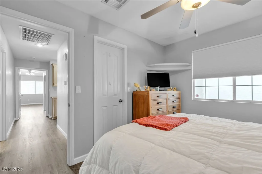 10035 Oak Creek Canyon, Las Vegas, NV 89147