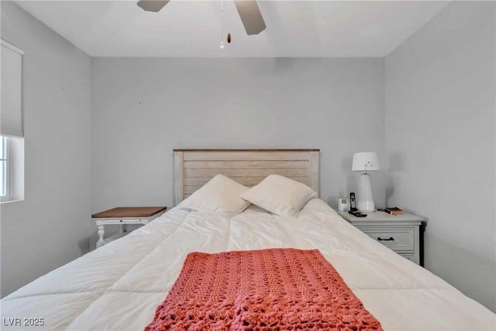 10035 Oak Creek Canyon, Las Vegas, NV 89147