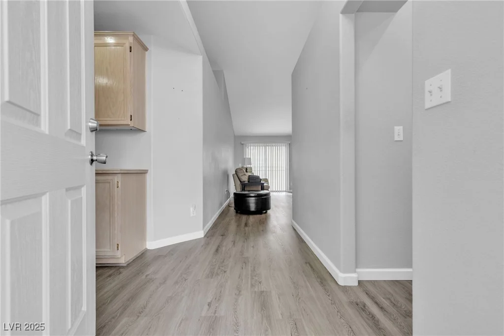 10035 Oak Creek Canyon, Las Vegas, NV 89147