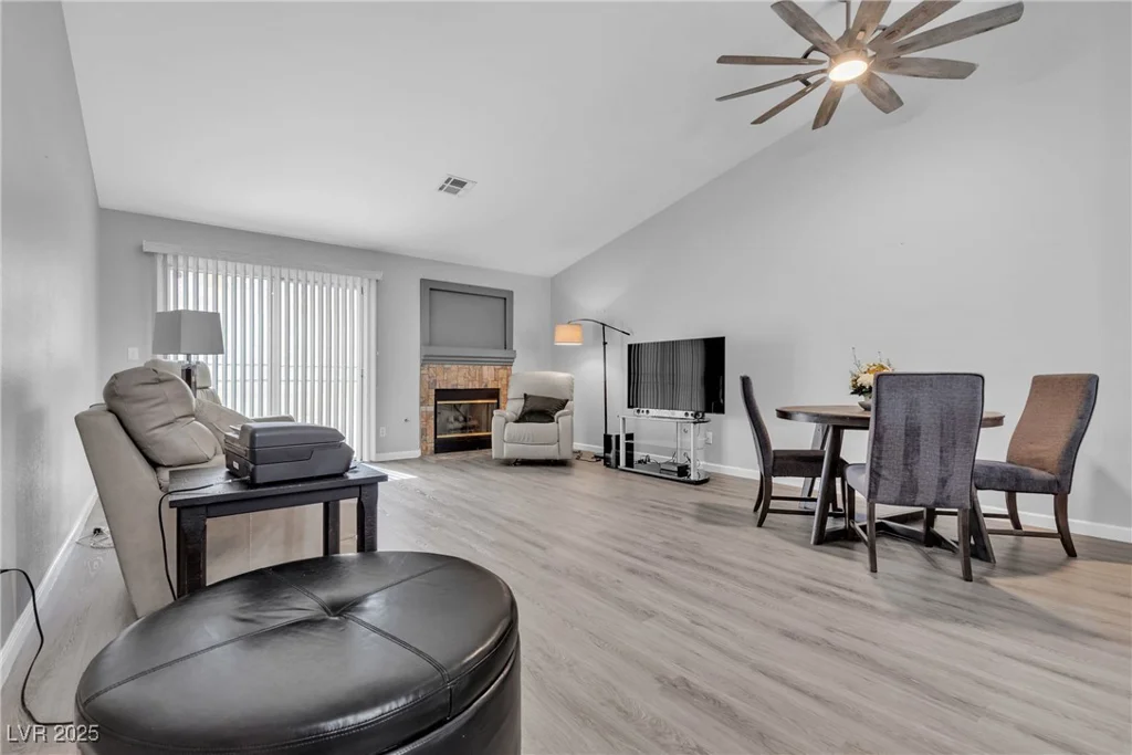10035 Oak Creek Canyon, Las Vegas, NV 89147