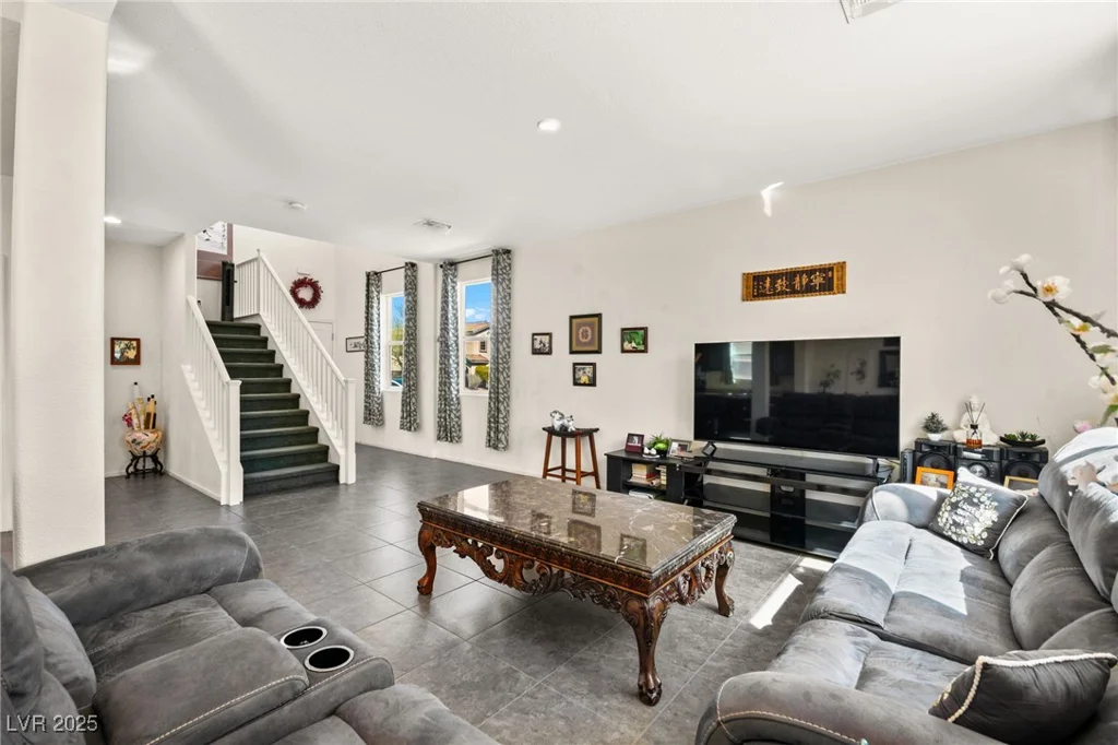 7529 Earnshaw Avenue, Las Vegas, NV 89179