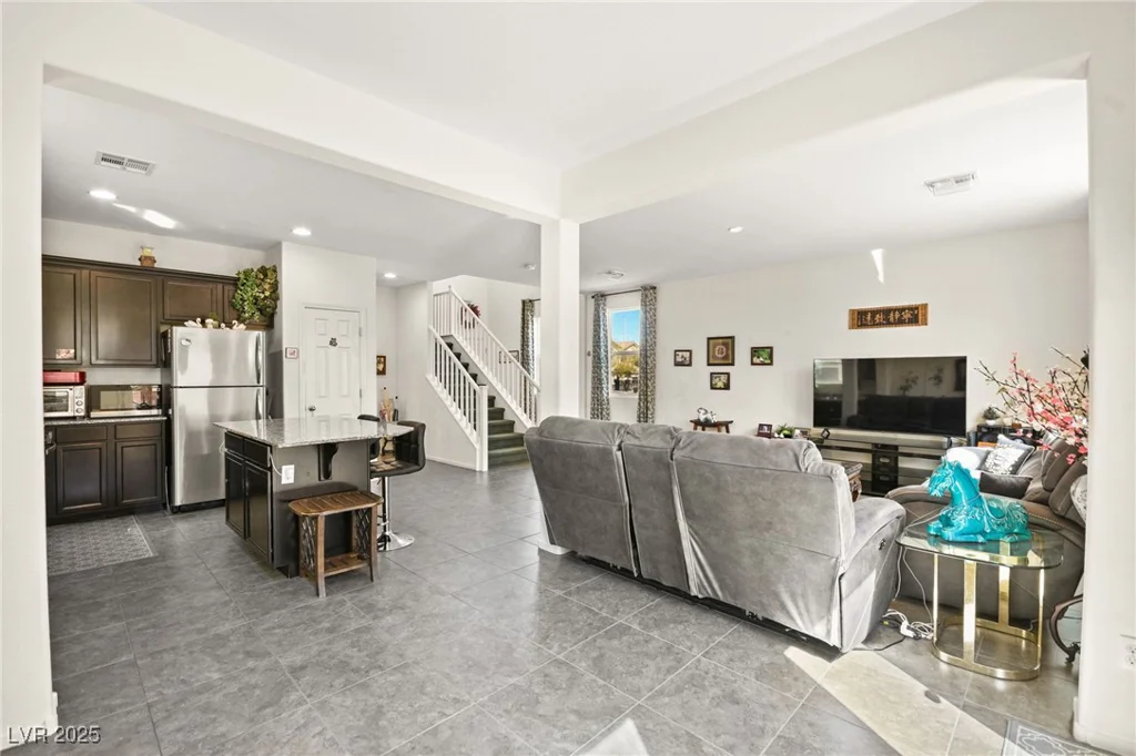 7529 Earnshaw Avenue, Las Vegas, NV 89179