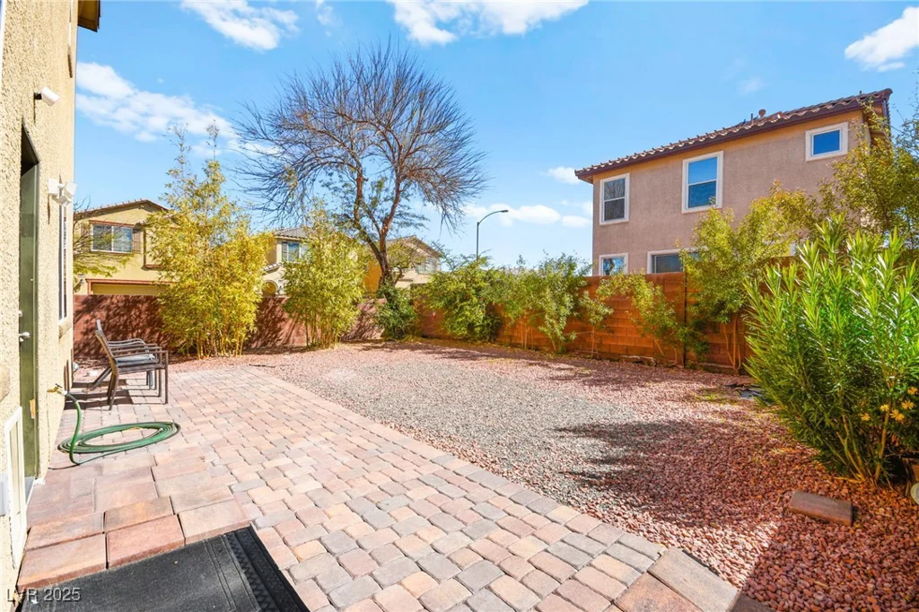 7529 Earnshaw Avenue, Las Vegas, NV 89179