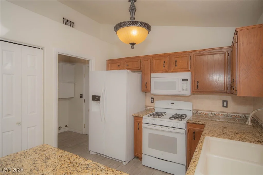 9323 Rochelle, Las Vegas, NV 89147