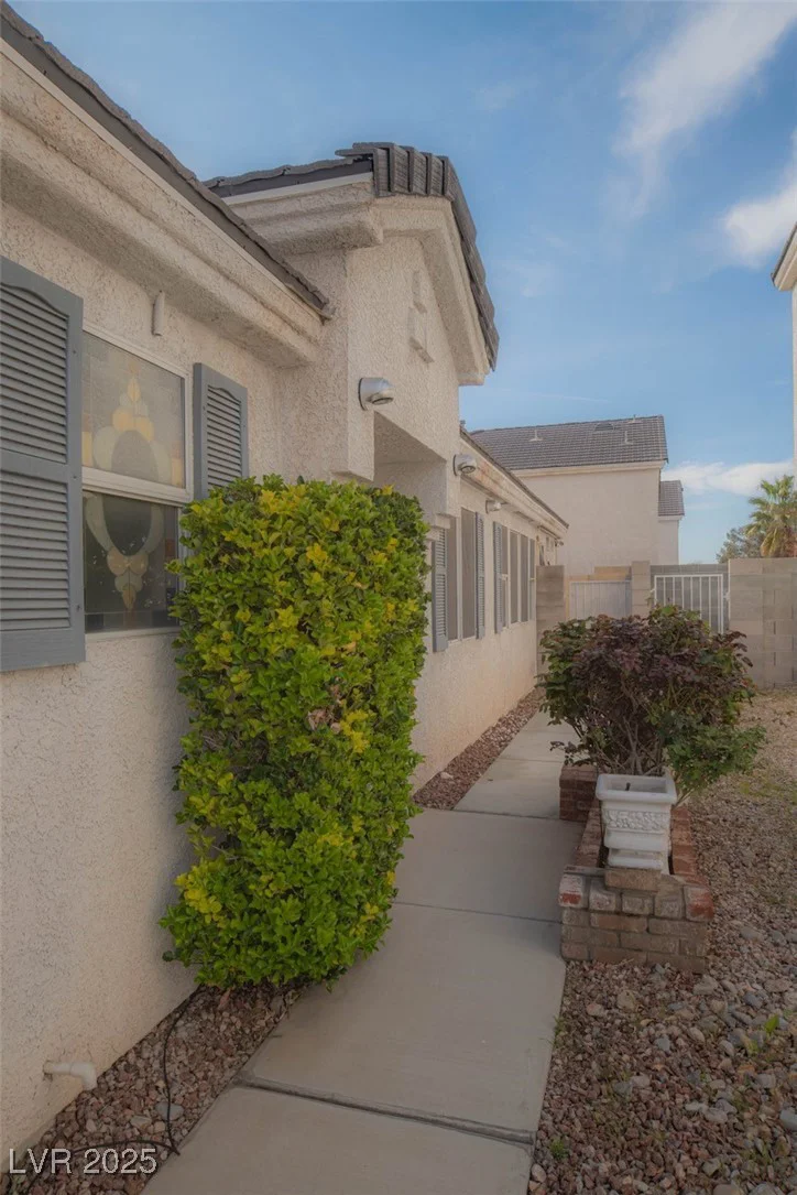 9323 Rochelle, Las Vegas, NV 89147