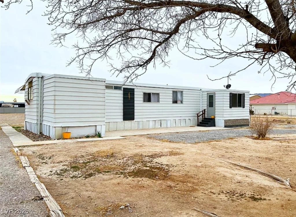 2091 Keenan, Pahrump, NV 89048