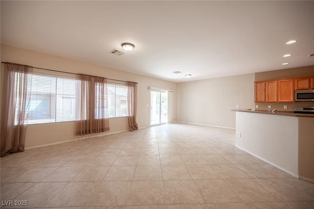 7726 Coast Jay, North Las Vegas, NV 89084