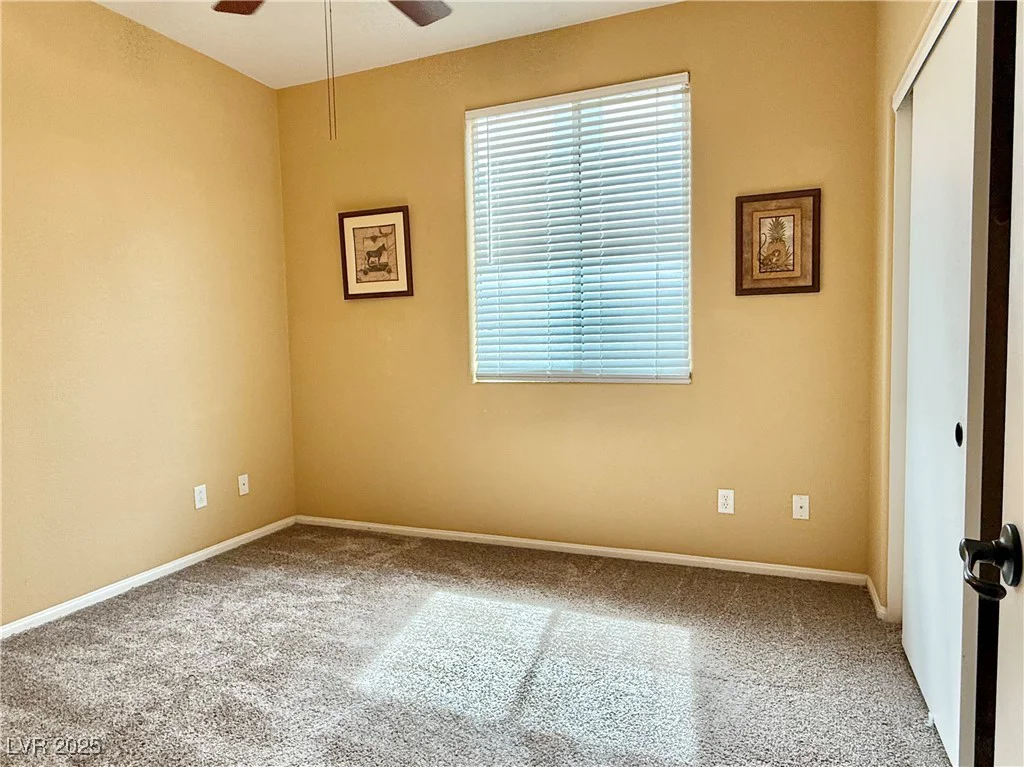 8477 Orly, Las Vegas, NV 89143