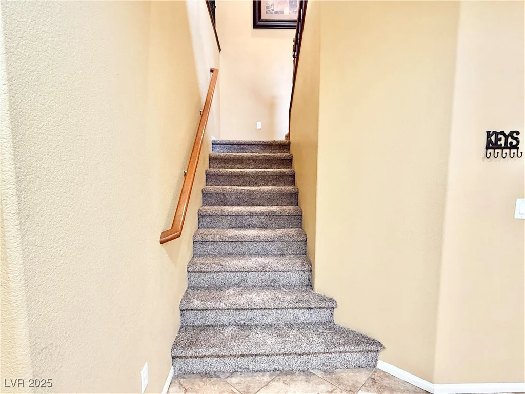 8477 Orly, Las Vegas, NV 89143