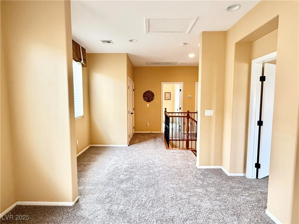 8477 Orly, Las Vegas, NV 89143