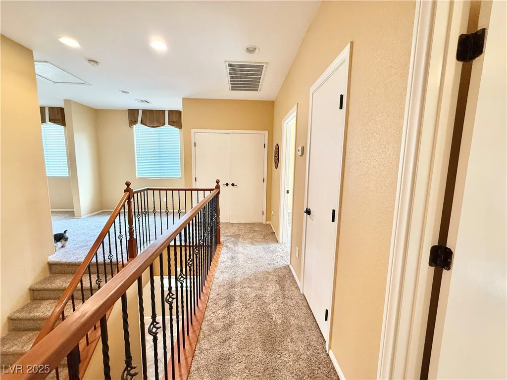 8477 Orly, Las Vegas, NV 89143