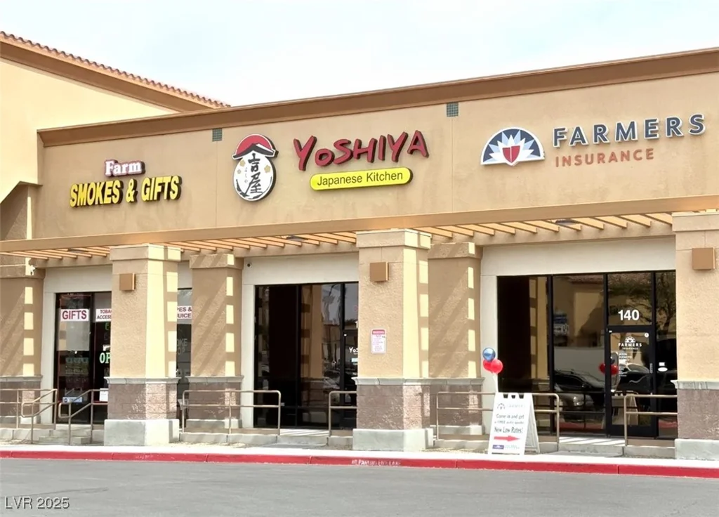 8477 Orly, Las Vegas, NV 89143