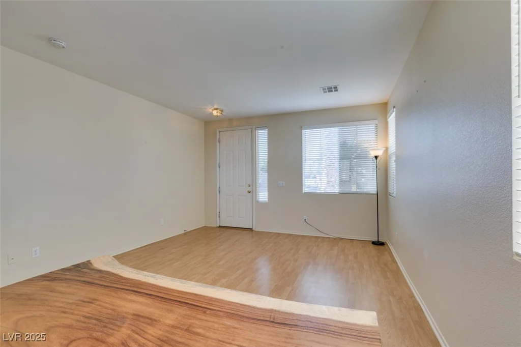 832 Clear Diamond, Las Vegas, NV 89123