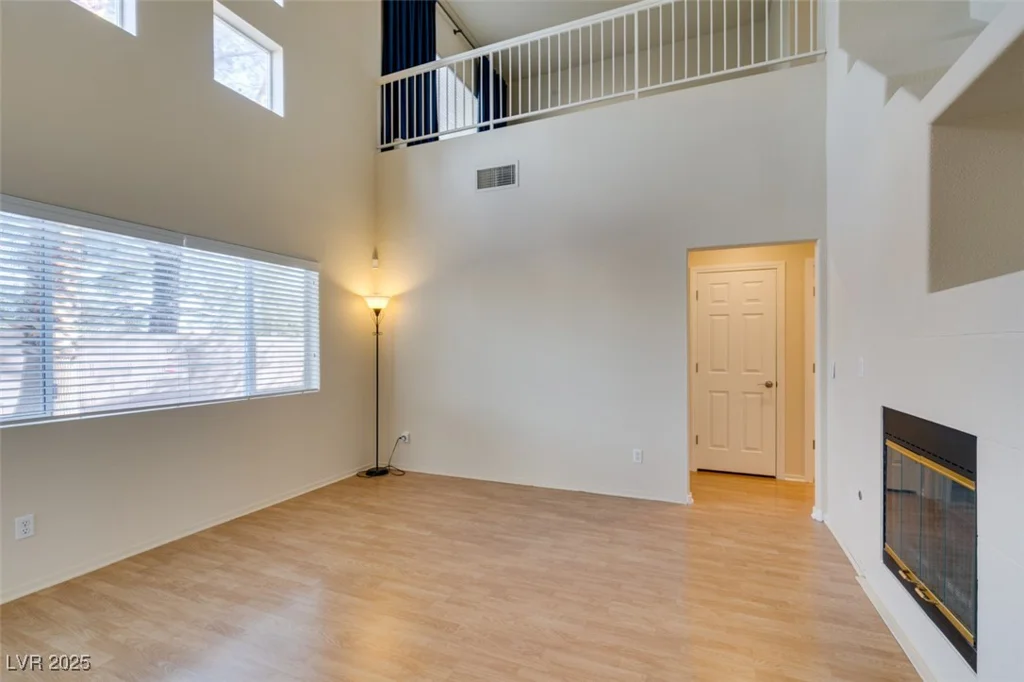 832 Clear Diamond, Las Vegas, NV 89123