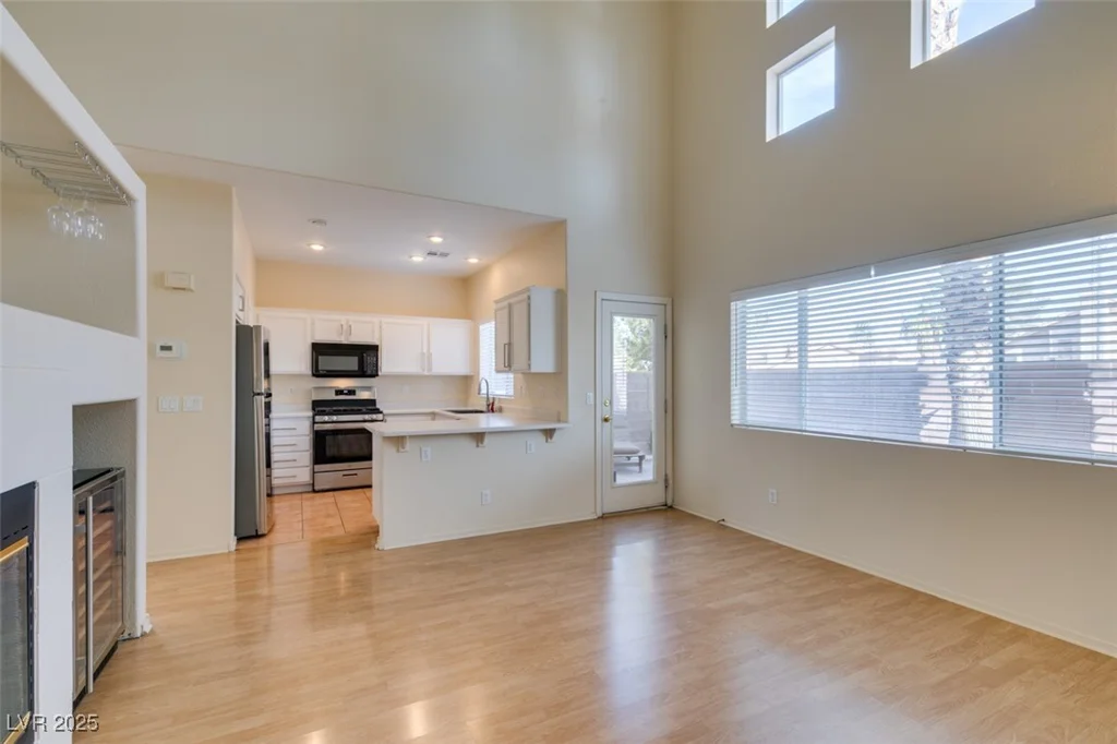 832 Clear Diamond, Las Vegas, NV 89123