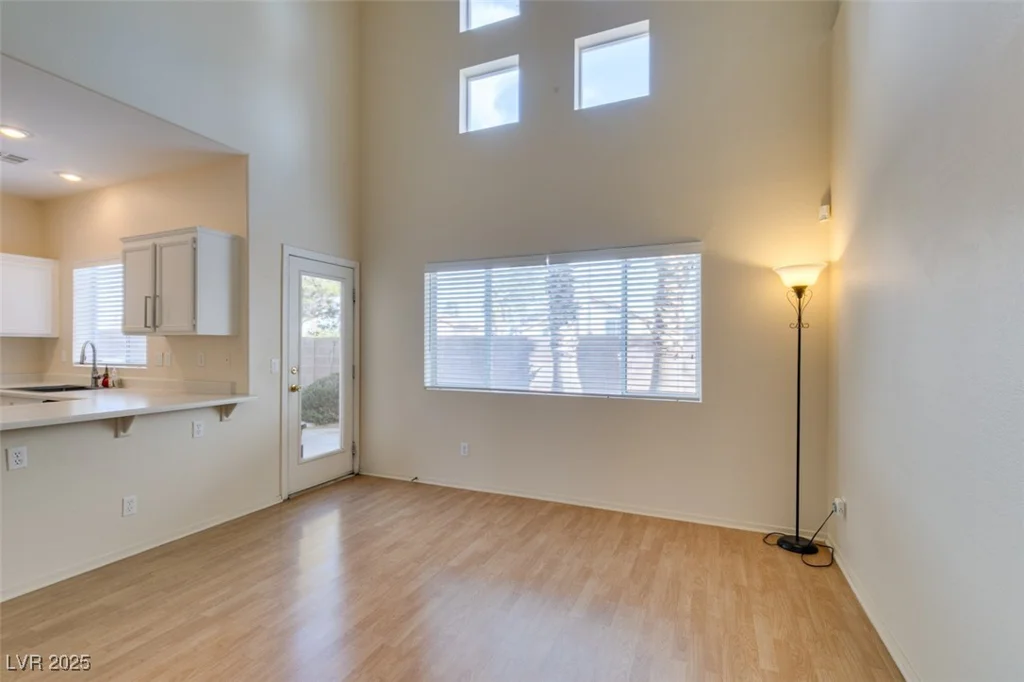 832 Clear Diamond, Las Vegas, NV 89123