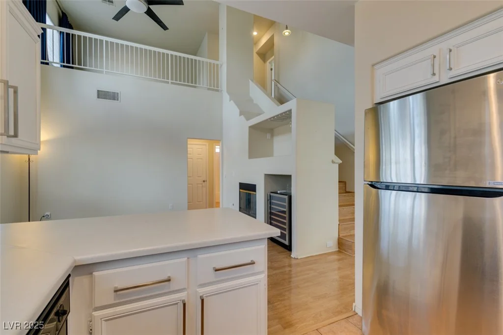 832 Clear Diamond, Las Vegas, NV 89123