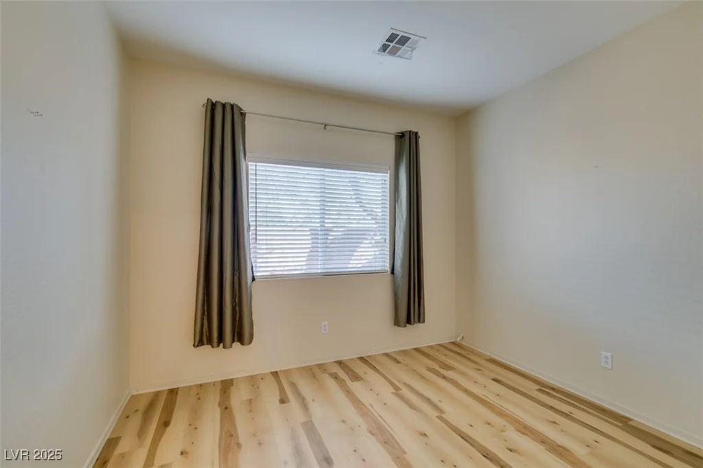 832 Clear Diamond, Las Vegas, NV 89123