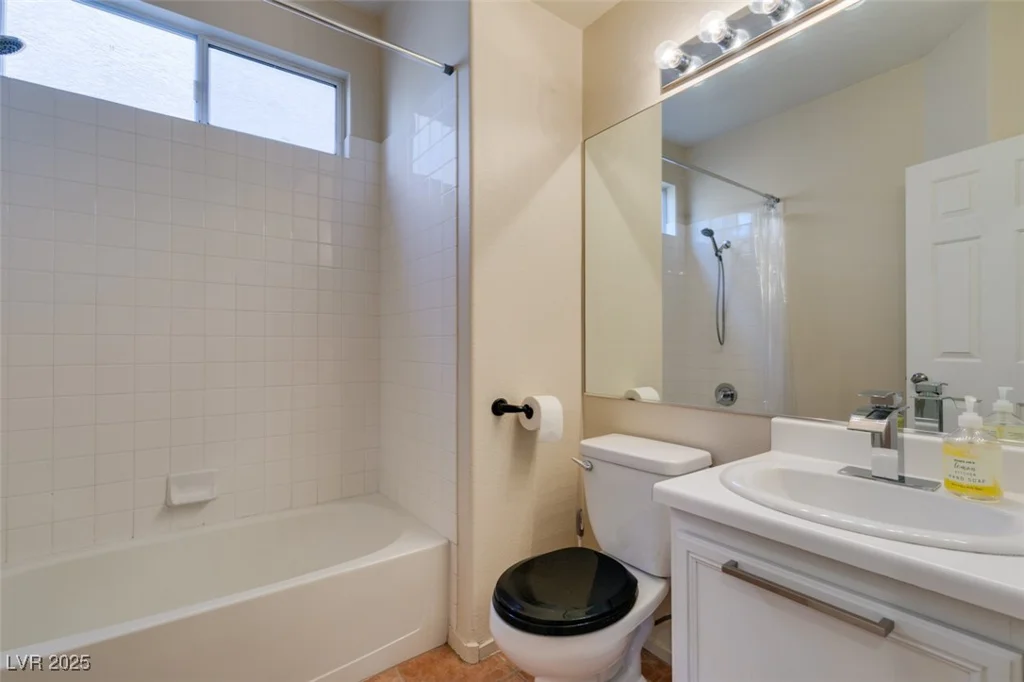 832 Clear Diamond, Las Vegas, NV 89123