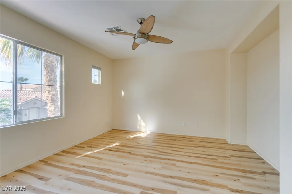 832 Clear Diamond, Las Vegas, NV 89123