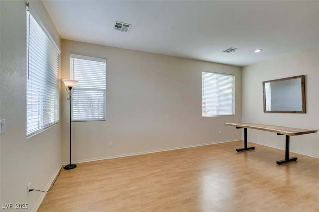 832 Clear Diamond, Las Vegas, NV 89123