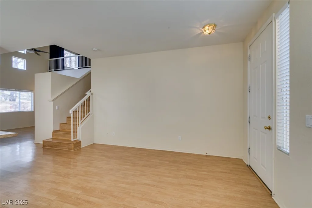 832 Clear Diamond, Las Vegas, NV 89123