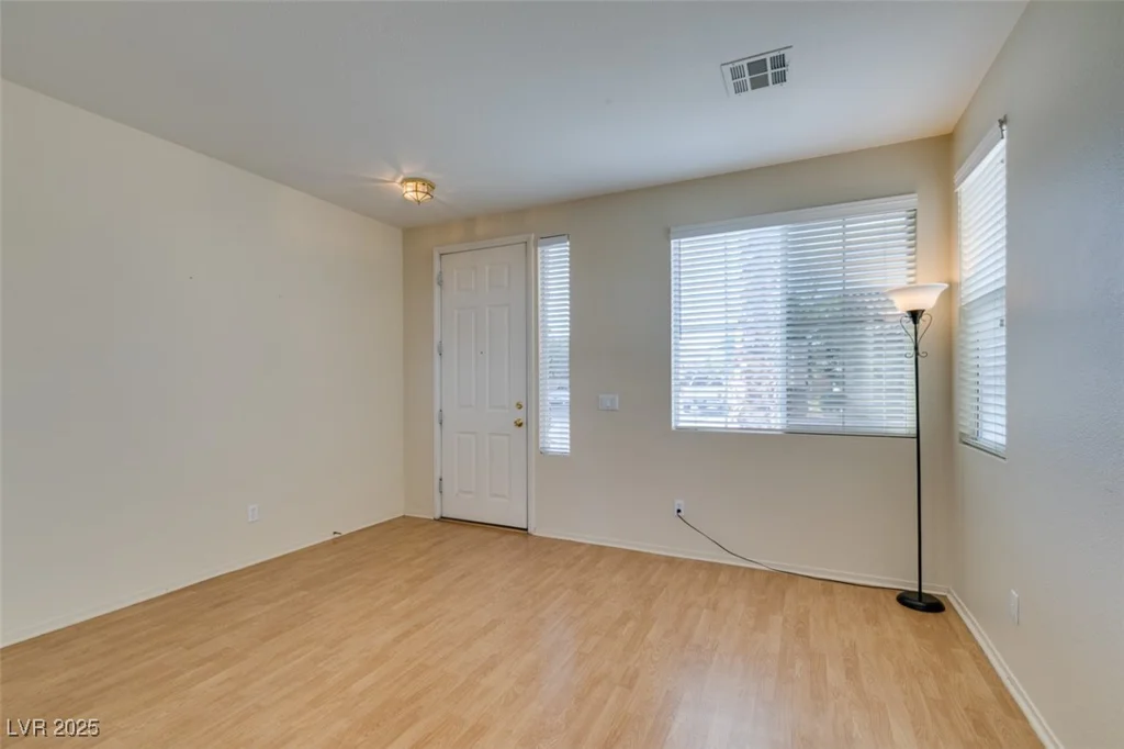 832 Clear Diamond, Las Vegas, NV 89123