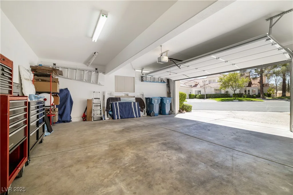 6923 Emerald Springs, Las Vegas, NV 89113
