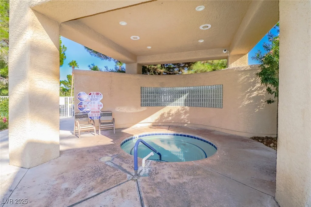 6923 Emerald Springs, Las Vegas, NV 89113