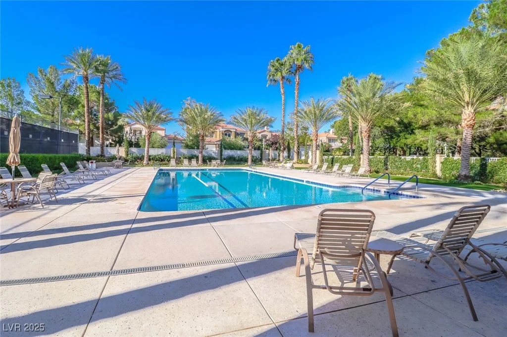 6923 Emerald Springs, Las Vegas, NV 89113